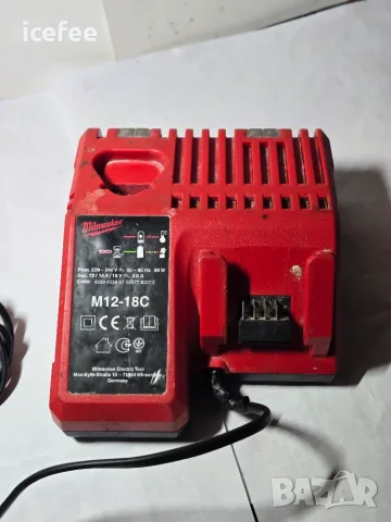 Зарядно Milwaukee 18V 12V