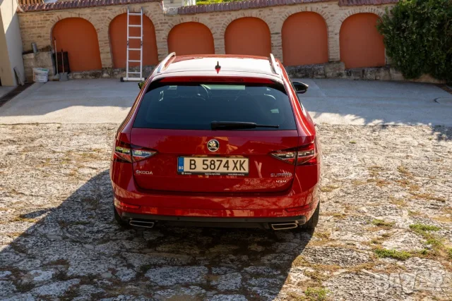 Skoda Superb 4x4, снимка 17 - Автомобили и джипове - 56378342