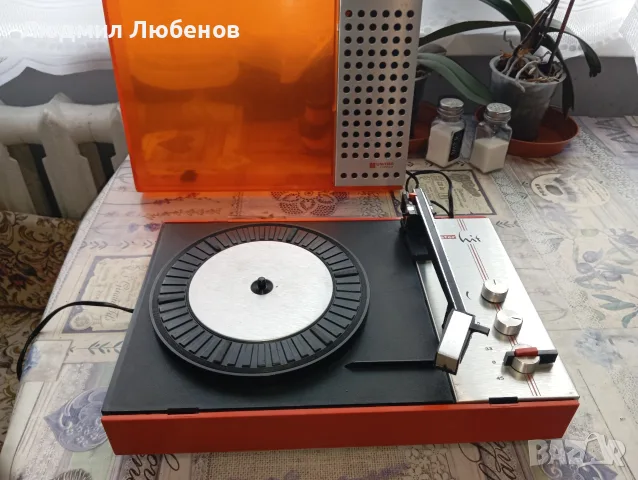 Грамофон Unitra WG 400 Mister hit от 1976г. с вграден усилвател и говорител , снимка 5 - Грамофони - 56040134