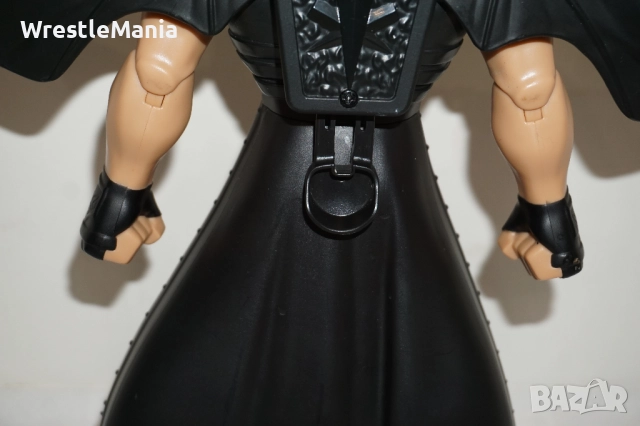 Рядка Оригинална Голяма Кеч Фигура На The Undertaker С Изкачащи Черни Крила 30см , снимка 11 - Колекции - 51855545