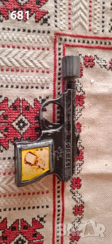 Капсов пистолет