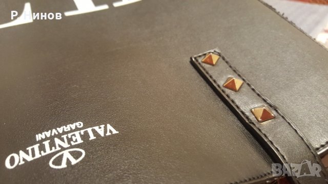 чанта Valentino Garavani VLTN calfskin tote bag, снимка 3 - Чанти - 29348753