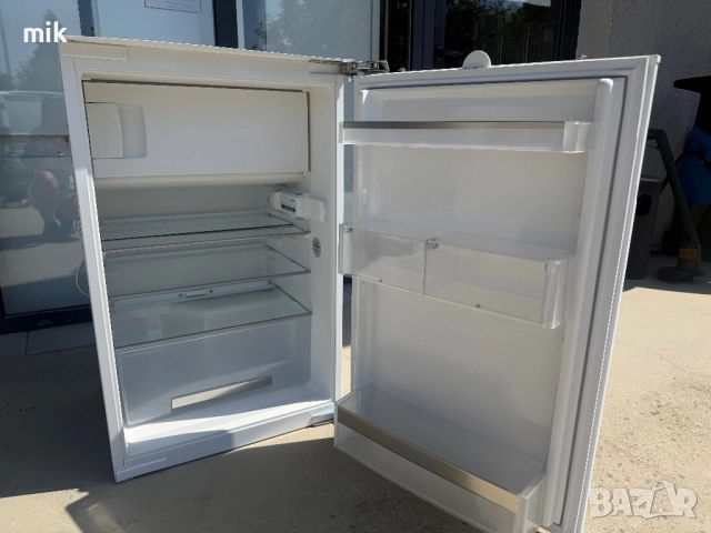 Малък хладилник Сименс за пълно вграждане