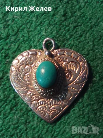 СТИЛНО ОРНАМЕНТИРАН СРЕБЪРЕН МЕДАЛЬОН СЪРЧИЦЕ СРЕБРО 925 с ШЛИФОВАН ТЮРКОАЗ РЕТРО БИЖУ АНГЛИЯ  26409, снимка 12 - Антикварни и старинни предмети - 46283537