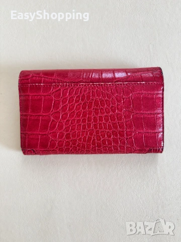  Дамски портфейл Guess, снимка 2 - Портфейли, портмонета - 54266027