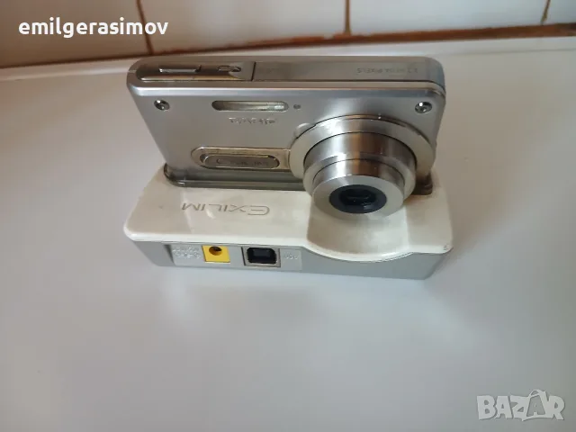 Цифрови фотоапарати и немски светломер ., снимка 13 - Антикварни и старинни предмети - 37481317