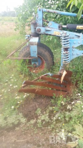 Плуг, снимка 4 - Селскостопанска техника - 37065580
