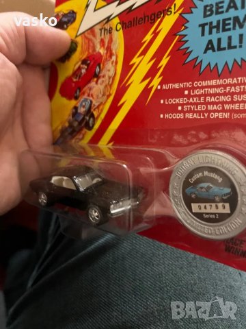 Johnny Lighting-Мустанг, снимка 4 - Колекции - 49657617