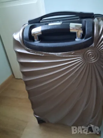 Куфар за ръчен багаж, снимка 13 - Куфари - 50366615