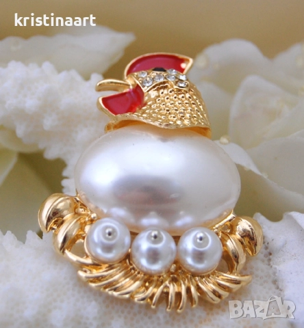 Брошка *Златна кокошка* от серия *Перлена магия*, снимка 2 - Други - 52855870