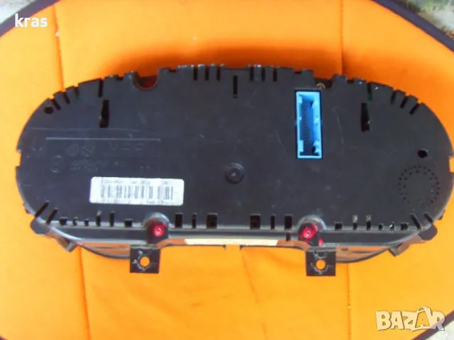 Решетка и километраж 5C6 920 871 D VW Jetta TDI, снимка 3 - Части - 50299792