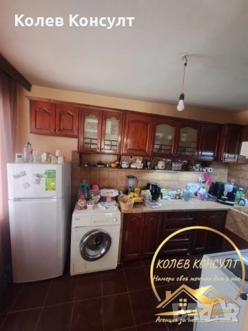 Етаж от къща с таванско помещение град Хасково,кв.Куба, снимка 17 - Етаж от къща - 53905458