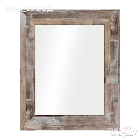 Огледало с дървена рамка във винтидж стил 