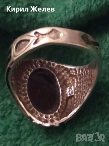 СТАР АНГЛИЙСКИ СРЕБЪРЕН ПРЪСТЕН СРЕБРО 925 НИЕЛО ОРНАМЕНТИКА с ЧЕРЕН АХАТ ФАСЕТИРАН 22279, снимка 4 - Пръстени - 33049568