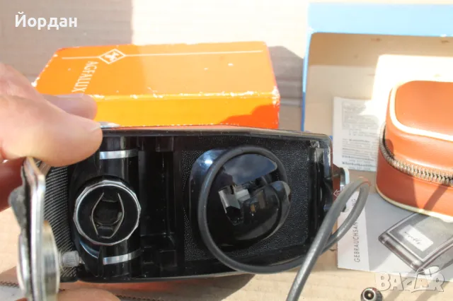 Немска светкавица за фото апарат ''Agfalux'' с калъф, снимка 8 - Антикварни и старинни предмети - 49546857