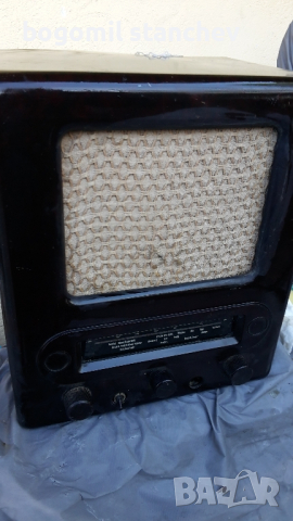 Ретро  радио Телефункен , снимка 3 - Антикварни и старинни предмети - 44920607