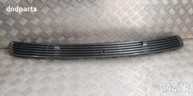 Декоративна решетка преден капак Mercedes C-Class W203 2003г.	