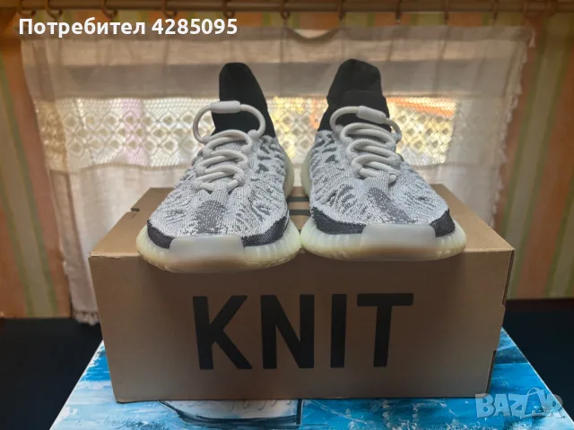 adidas Yeezy 350 V2 CMPCT Slate Panda, снимка 4 - Маратонки - 56461705