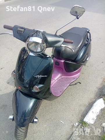 Хубав скутер Априлия 50 , снимка 5 - Мотоциклети и мототехника - 54185795