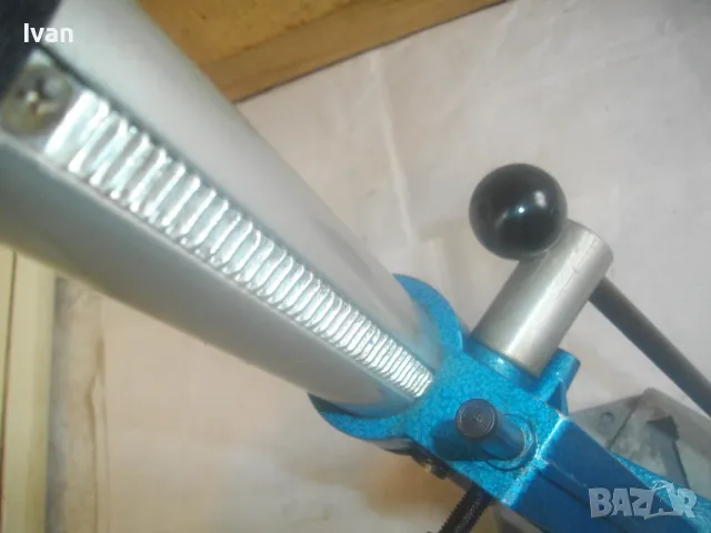 НОВА НЕМСКА СТАРО КАЧЕСТВО АЛУМИНИЕВА ПРОФИ ОРЕБРЕНА СТОЙКА ЗА БОРМАШИНА WABECO 1885 GERMANY ХОД60мм, снимка 11 - Бормашини - 49690010