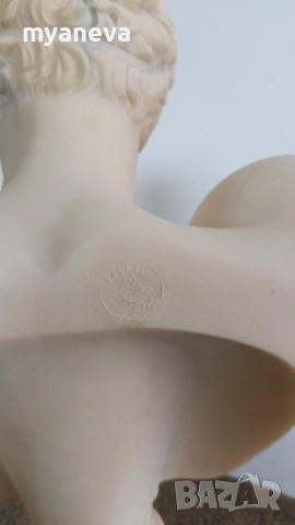 Хермес, древногръцки бог на търговията ,пътниците и красноречието, вестител на боговете. , снимка 9 - Статуетки - 54208684