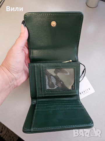 Зелено портмоне Mohito, снимка 2 - Портфейли, портмонета - 52185701