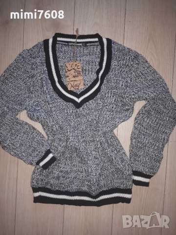 Топъл пуловер , снимка 1 - Блузи с дълъг ръкав и пуловери - 30943065