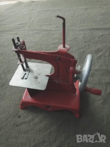 Продавам Детска шевна машина - Ламаринена играчка , снимка 8 - Образователни игри - 30710857