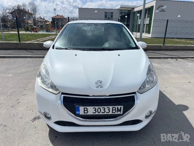 Peugeot 208  1.4 HDi  2013г., снимка 2 - Автомобили и джипове - 54009123