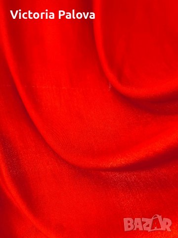 Голям червен шал, снимка 2 - Шалове - 39153742