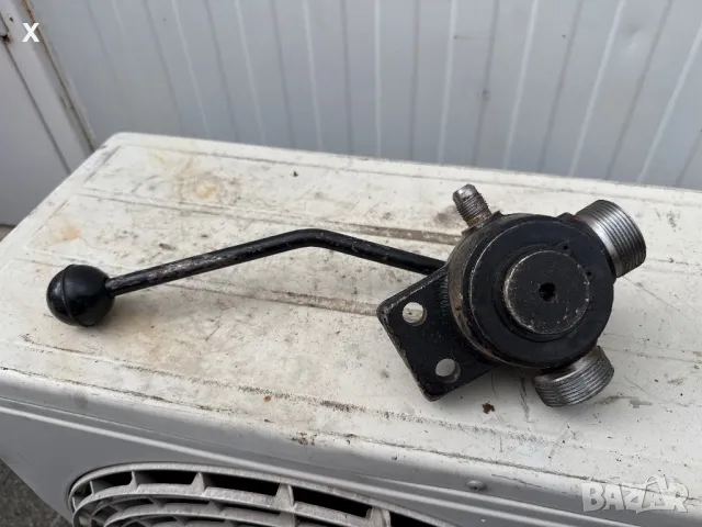 Двупътен кран У034.00.000-11 автокран Ивановец КС-35714, КС-35715, КС-45714, КС-45717, АК-25, КС-547, снимка 2 - Части - 49484311