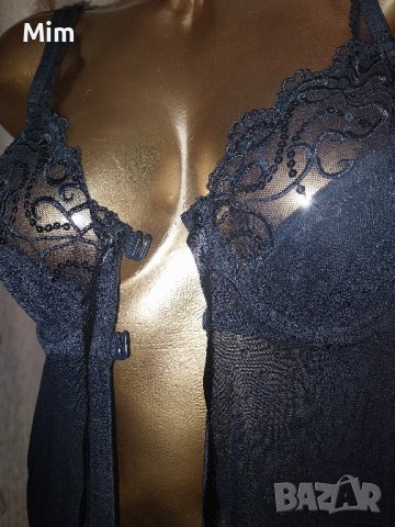  SANS 80 C Къса черна нощница с предно закопчаване 