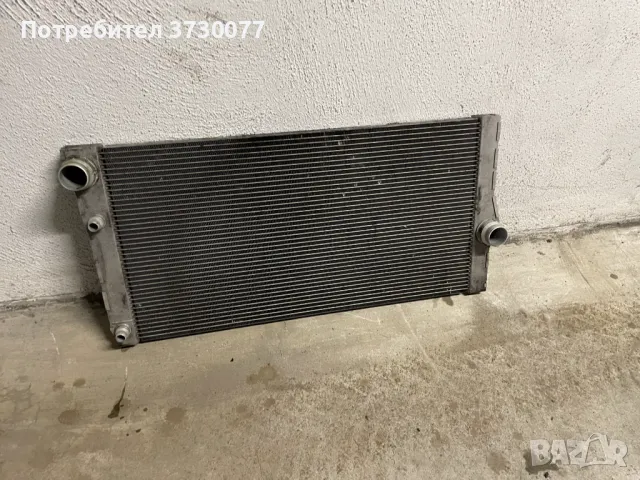 BMW F10 F07 F06 F12 F13 F01 F02 воден радиатор