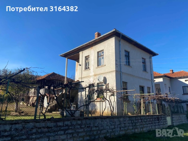 Продава къща в село Малка Желязна 