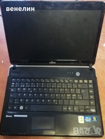 Лаптоп FUJITSU LIFEBOOK LH531 на части.