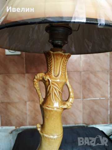 стара настолна лампа, снимка 3 - Настолни лампи - 29590912