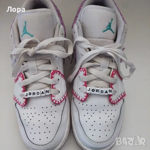 Дамски сникърси NIKE , снимка 2 - Маратонки - 49974316