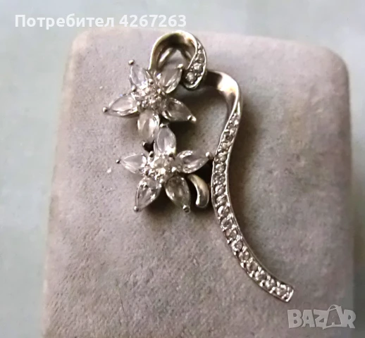 Голяма сребърна висулка с циркони, снимка 2 - Колиета, медальони, синджири - 50819226