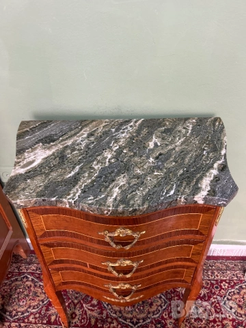 Дървено шкафче с мрамор, снимка 3 - Антикварни и старинни предмети - 53922595