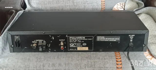 Ретро цифров тунер Palladium AM/FM-Digital-Synthesized-Tuner, снимка 2 - Ресийвъри, усилватели, смесителни пултове - 55770893