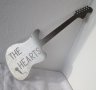  45 см китара за стена the hearts, микрофон - метал, пано, фигура, снимка 3