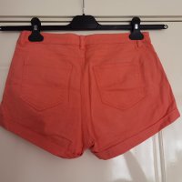 Къси панталонки H&M, снимка 4 - Къси панталони и бермуди - 37232692