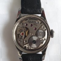 Дамски часовник Tissot Jubileum, снимка 3 - Антикварни и старинни предмети - 42842849