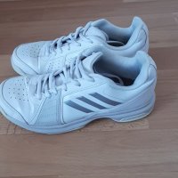 Дамски маратонки Adidas , снимка 1 - Маратонки - 37697162