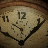 Стар  часовник будилник, снимка 11 - Антикварни и старинни предмети - 44259339
