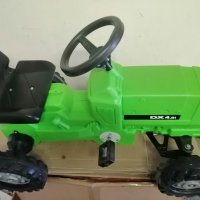 Трактор с педали детска играчка, снимка 2 - Коли, камиони, мотори, писти - 38133713