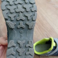 Обувки за момче Nike, Quechua 26,28 номер, снимка 2 - Детски маратонки - 40502924