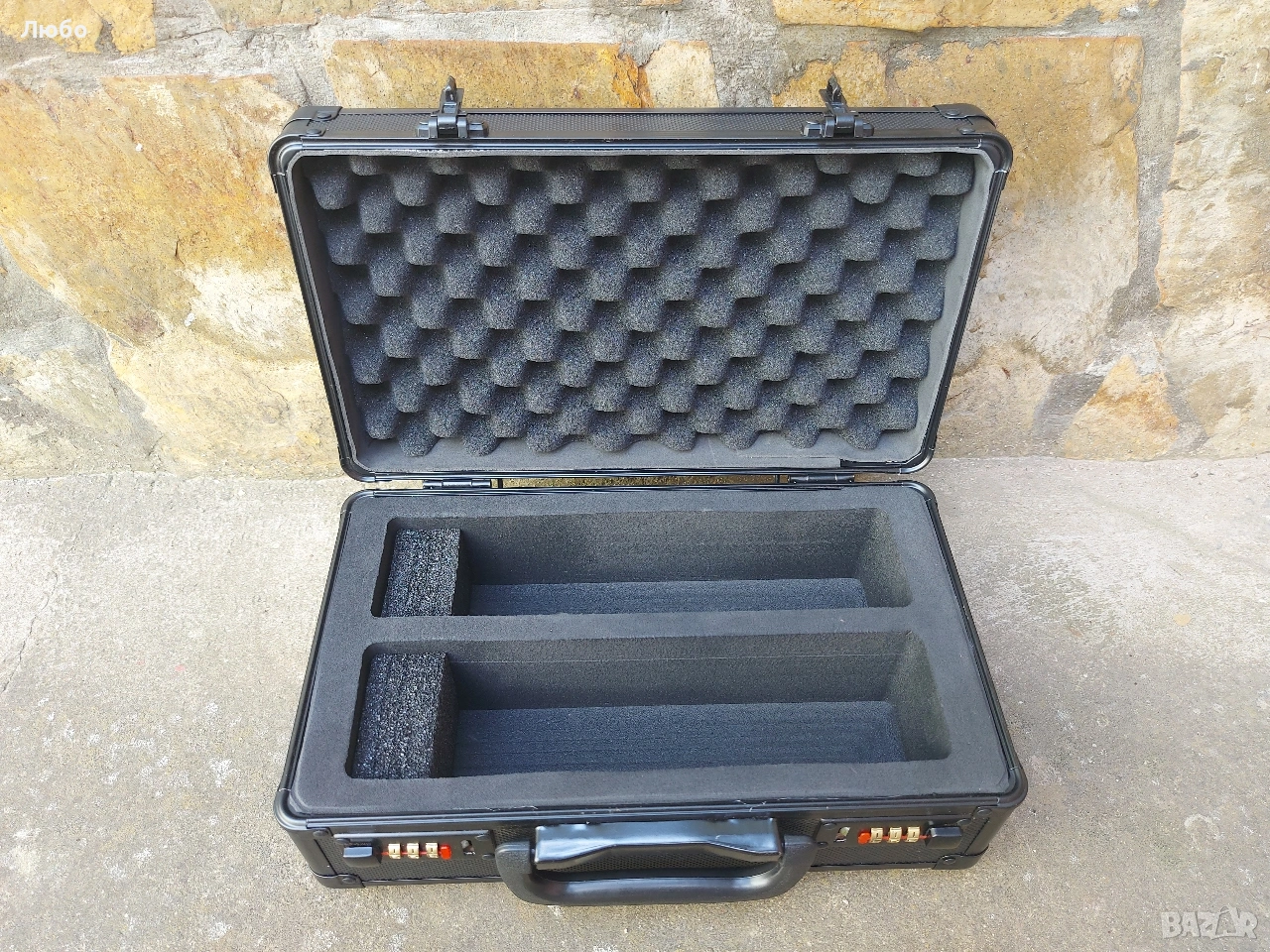 Чисто нов куфар за 50 броя сертифицирани монети!, снимка 1