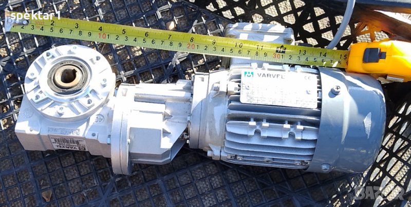 Марков двойно червячен редуктор 9.57 об/Мин., снимка 1