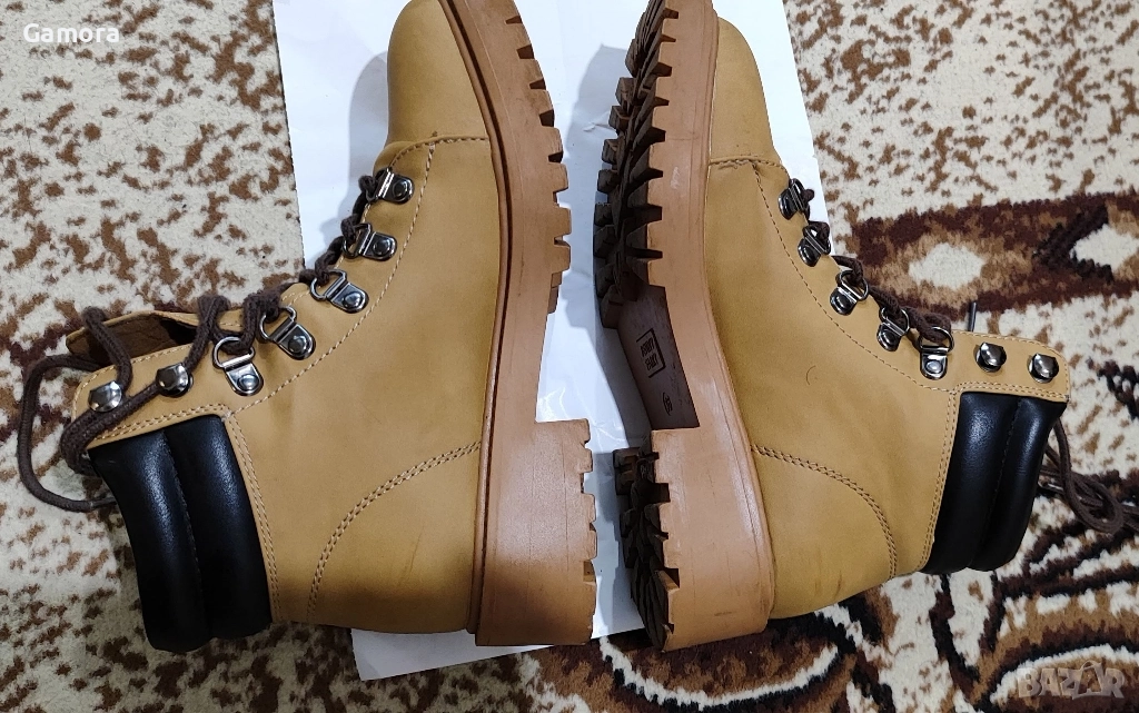 Зимни дамски боти C.C.C 36 номер , снимка 1